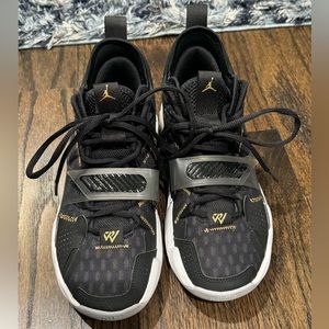 JORDAN WHY NOT ZERO.3 GS CD5804-001  BLACK/METALLIC GOLD BASKETBALL YOUTH sz 6.5